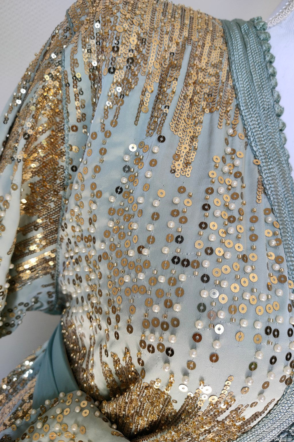 Takchita Prestige - Sauge sequins doré