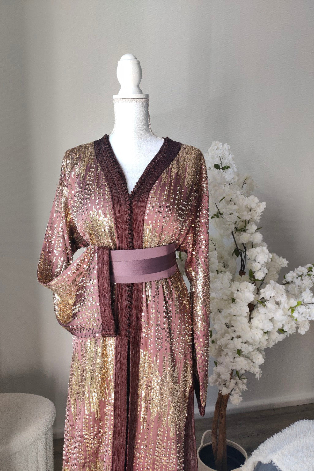 Takchita Prestige - Rose Mauve, Sequins Dorés & Perles
